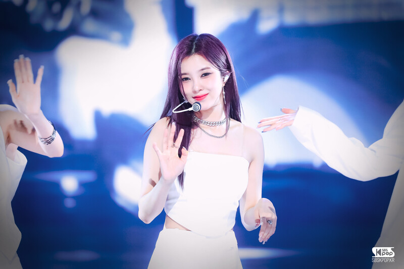 24030 Kep1er Dayeon - 'PROBLEM' at Inkigayo documents 3