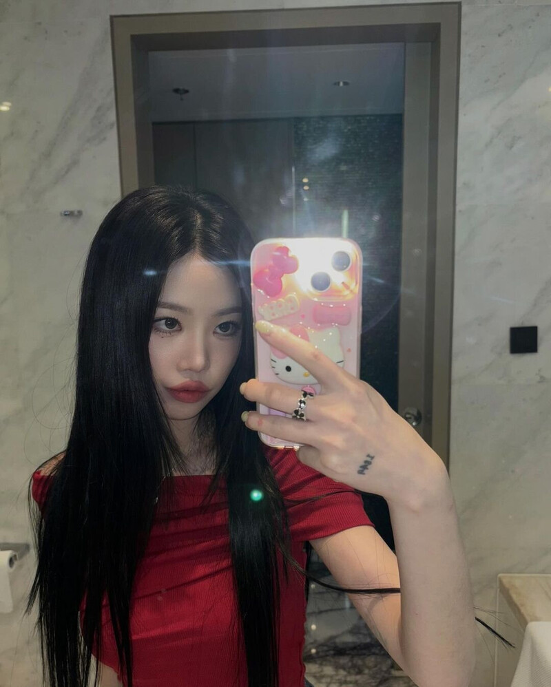 240703 SOOJIN Instagram Update documents 2