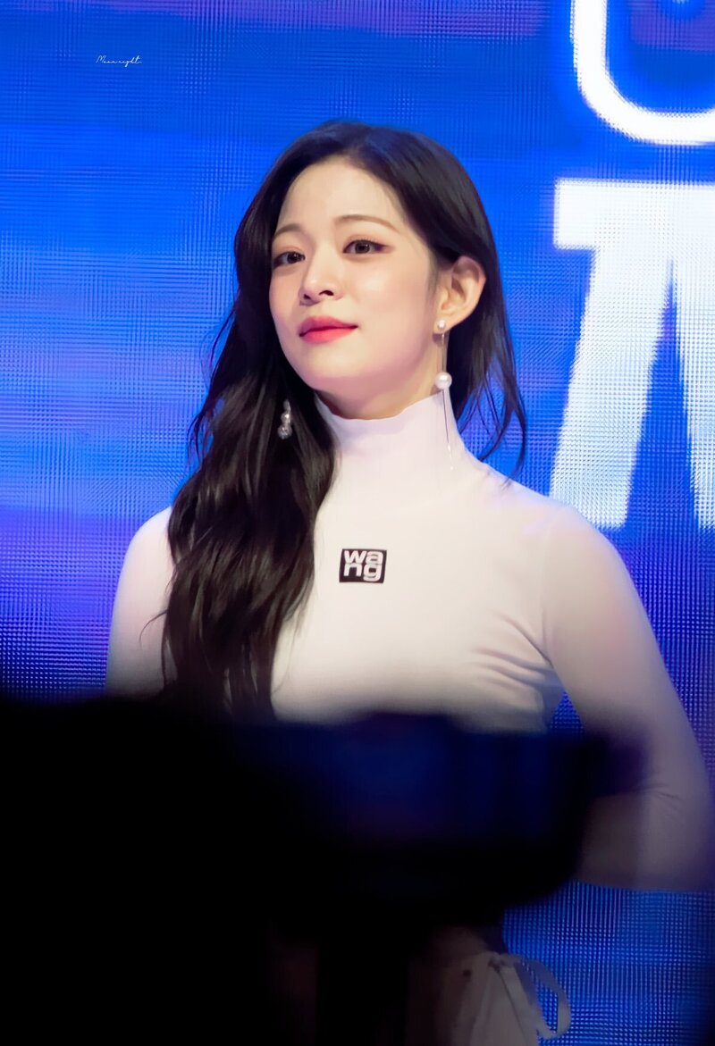 221028 fromis_9 Chaeyoung - Hanbat National University Festival documents 4