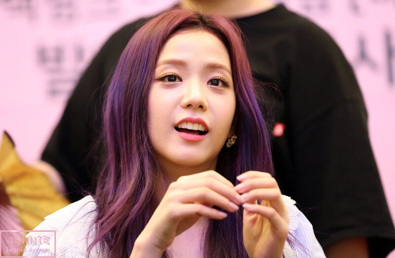 Jisoo27.jpg