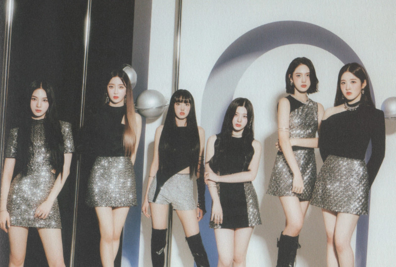 STAYC - 'Star To A Young Culture' Album [SCANS] documents 21