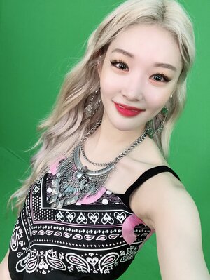 190726 INKIGAYO Twitter Update with Chungha