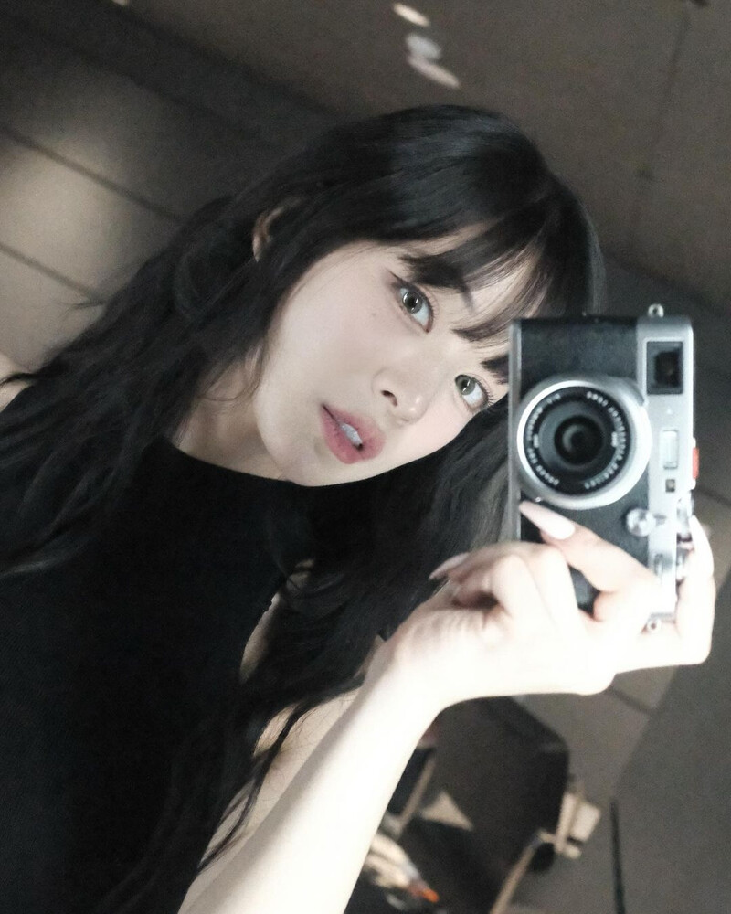 240728 Chaeyoung Instagram Update documents 2