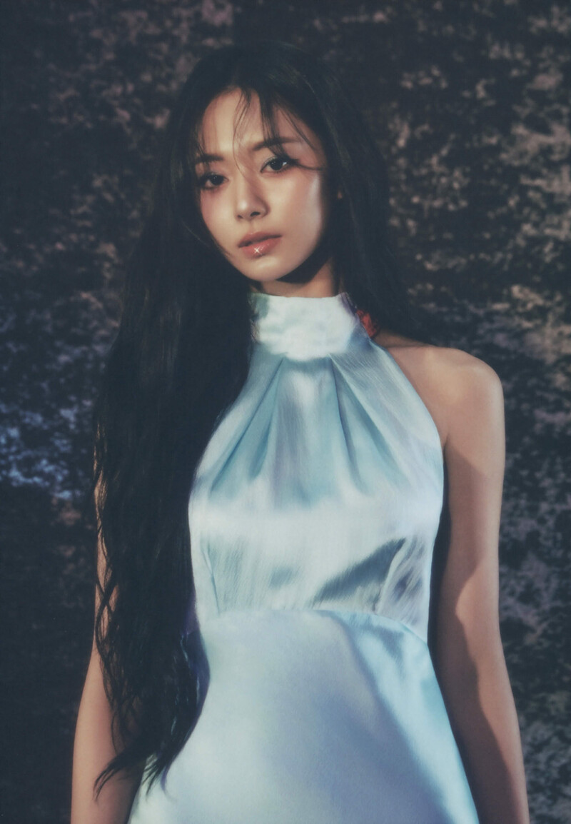 TWICE Tzuyu - 1st Mini Album 'aboutTZU' (Scans) documents 3