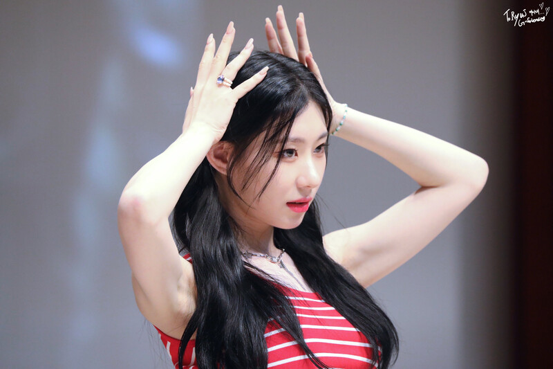 220728 ITZY Chaeryeong - WITHMUU Fansign documents 5