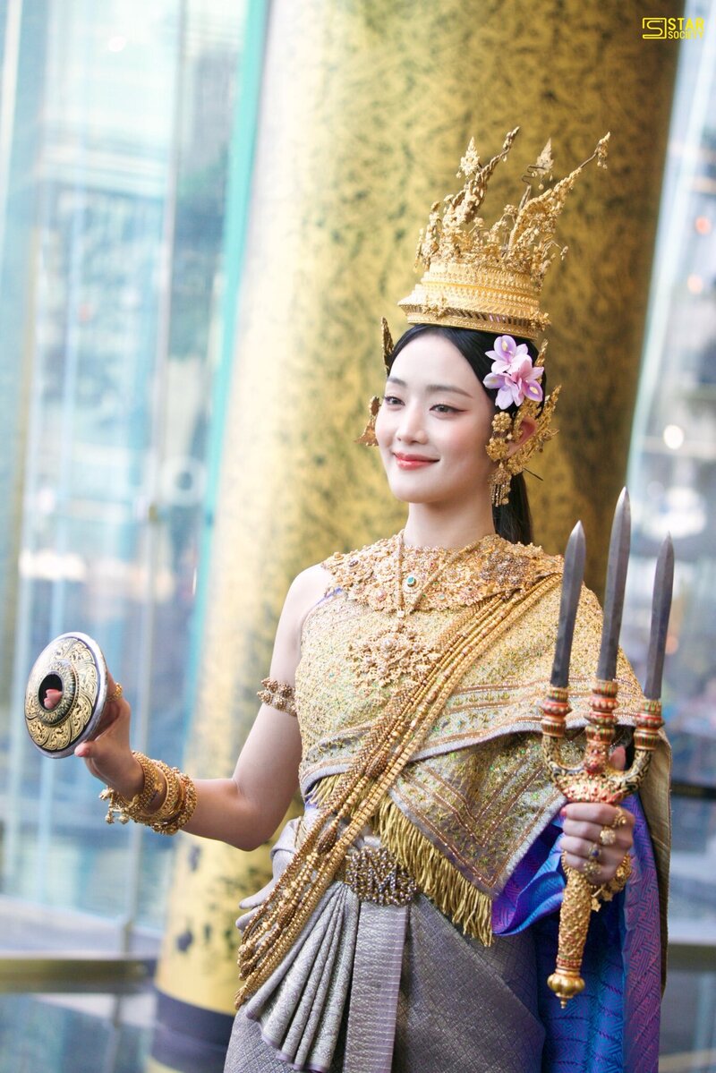 240414 (G)I-DLE Minnie - Songkran Celebration in Thailand documents 6