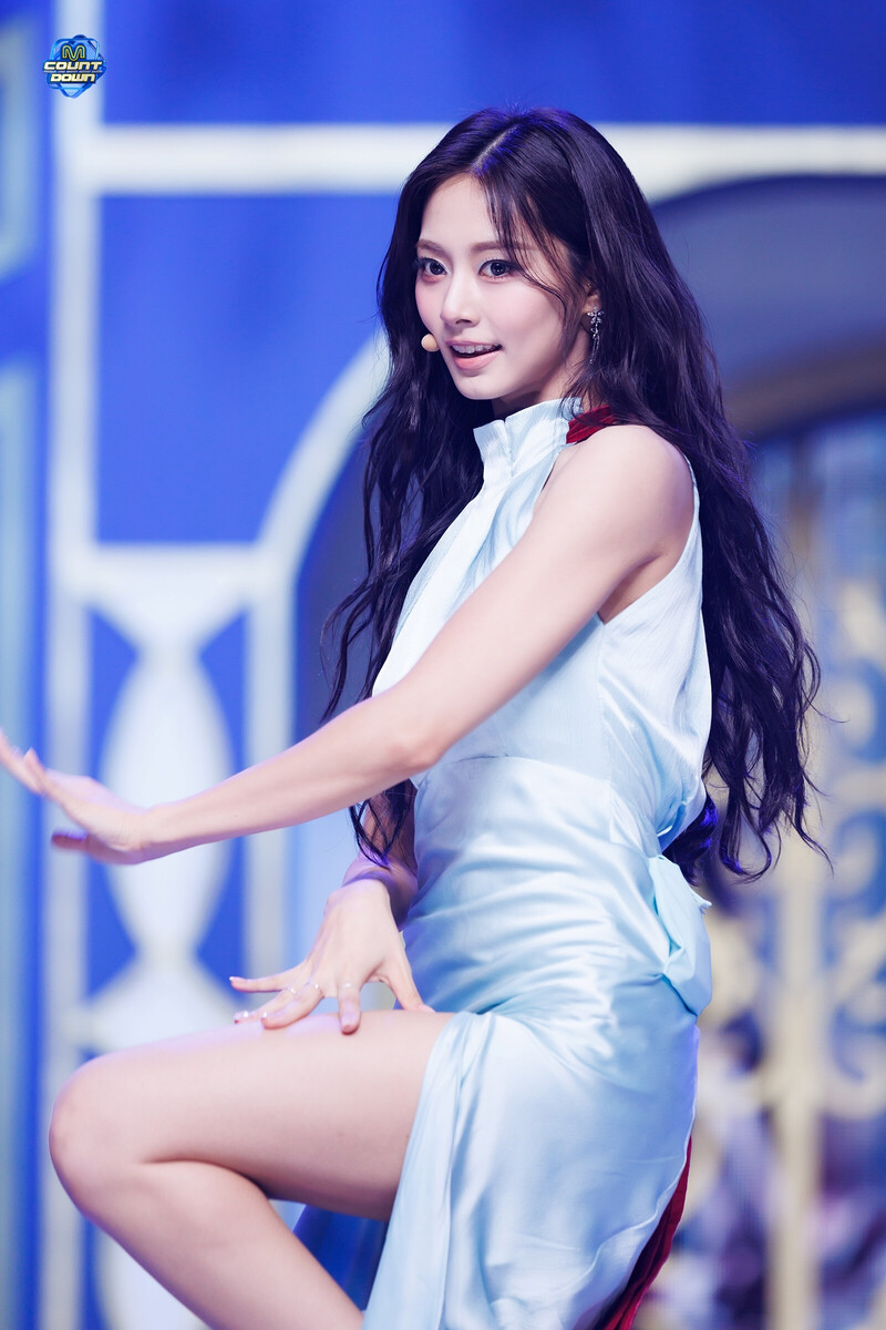 240912 TWICE Tzuyu - 'Run Away' at M COUNTDOWN documents 12