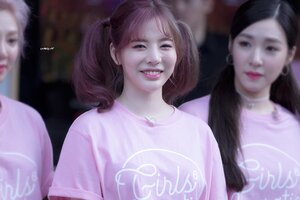 170805 Girls' Generation Sunny at SNSD 10th Anniversary 'A Holiday To Remember' fan meeting