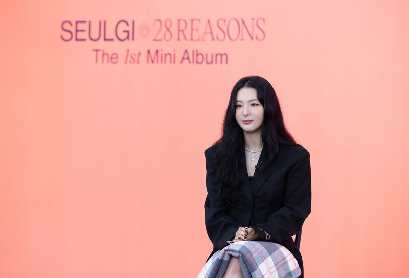 221004 Red Velvet Seulgi - '28 REASONS' Press Conference documents 1