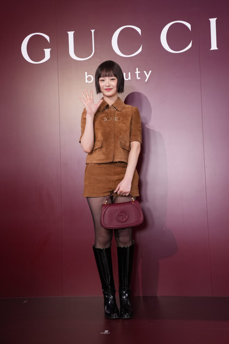 241120 HANNI at the Gucci Beauty Event in Japan documents 9