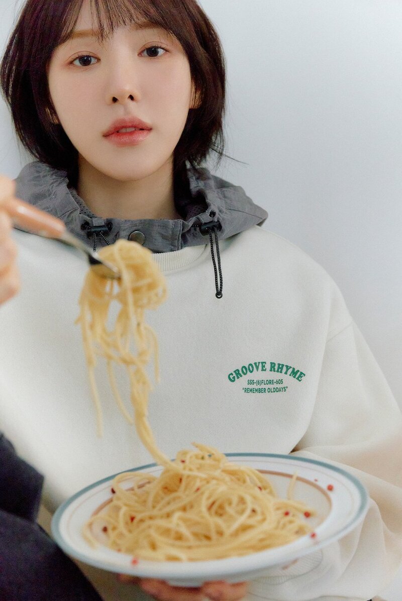 Red Velvet Wendy x GROOVE RHYME 23 S/S Collection documents 3