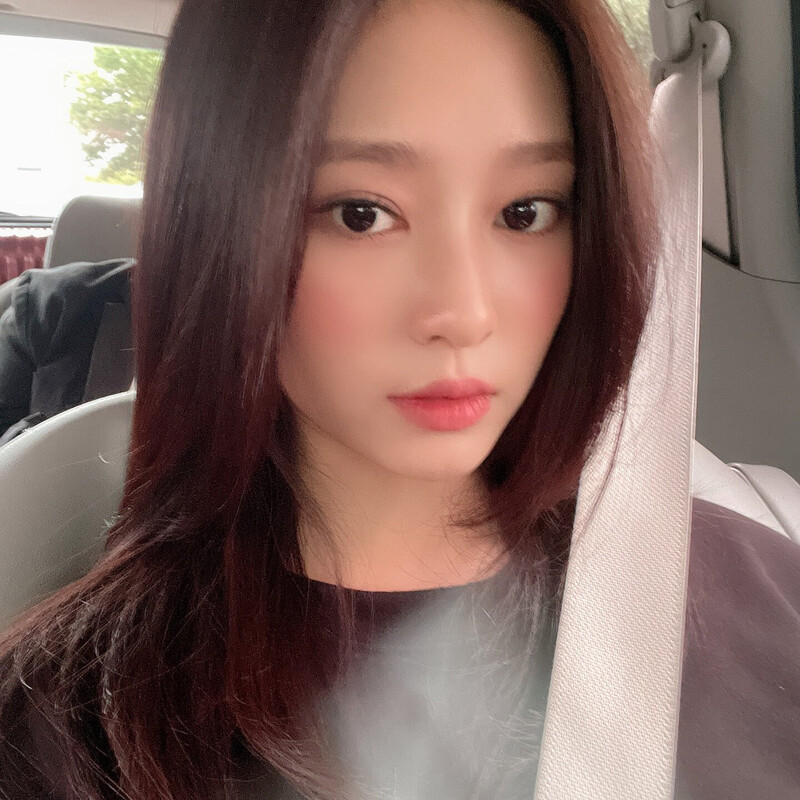 210925 Kim Minju SNS Update documents 8