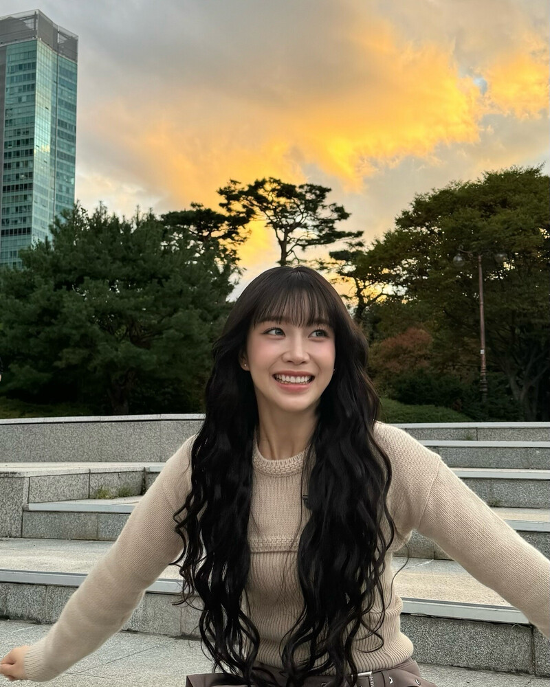 241019 STAYC Sumin Instagram Update documents 7