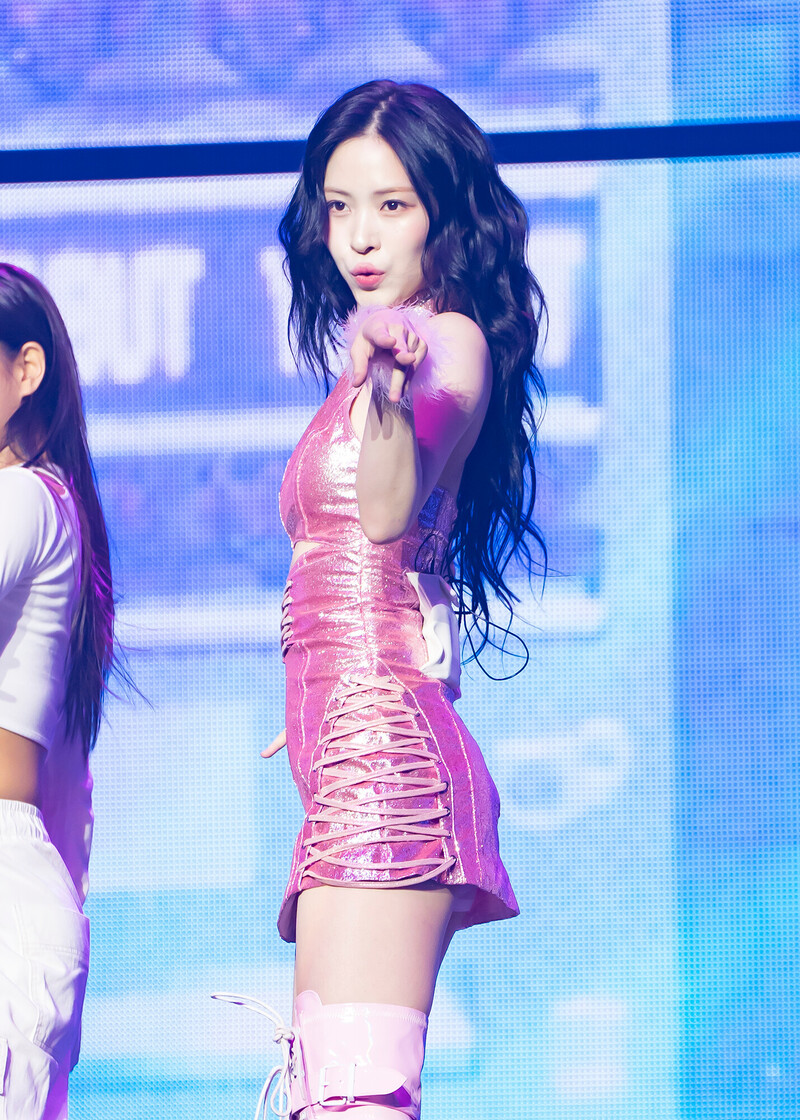 241102 ITZY Ryujin - The 3rd Fanmeeting documents 7