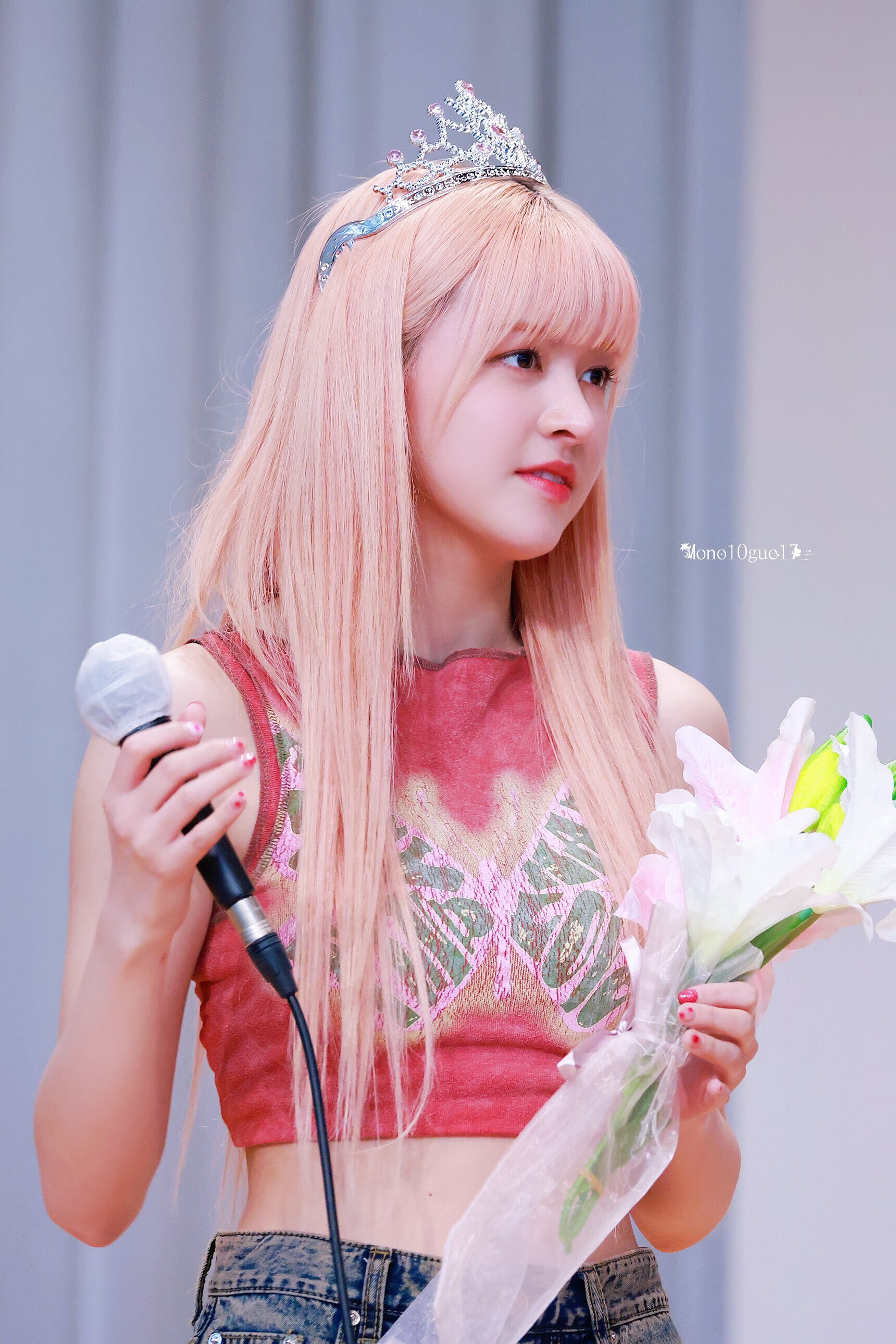 230401 NMIXX Lily - Soundwave Fansign | kpopping