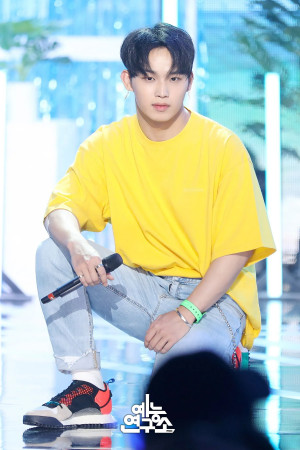 Hyunsik - Show! Music Core Official Photo‬