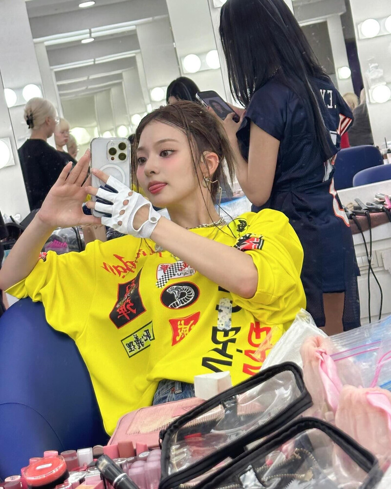 240821 fromis_9 Nagyung Instagram Update documents 2