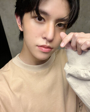 221025 8TURN Kyungmin | Twitter Update.