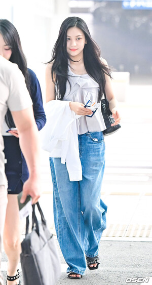 240704 VIVIZ Umji - ICN Airport