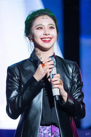 Twice Chaeyoung as the Joker at once halloween fanmeet - 181028