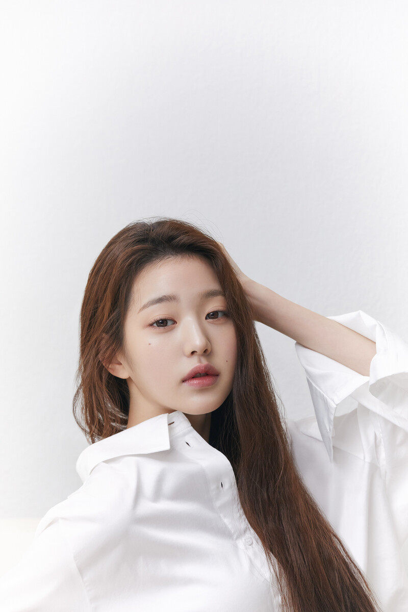 IVE Wonyoung for Suecomma Bonnie 2023 SS Collection 'Off Time' documents 2