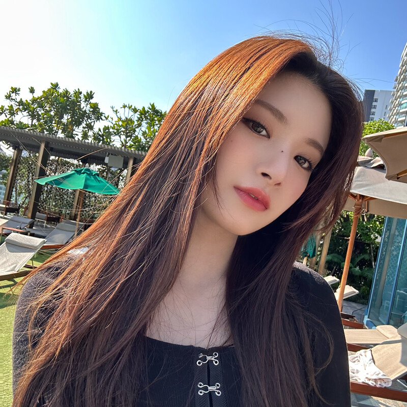 230327 EVERGLOW Yiren Weibo Update documents 4