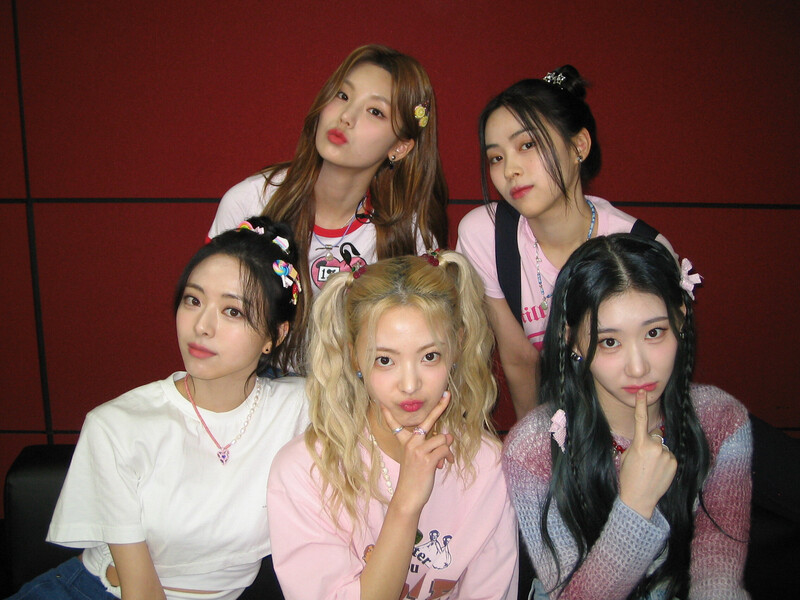 230504 ITZY Twitter Update - Happy Children's Day documents 1