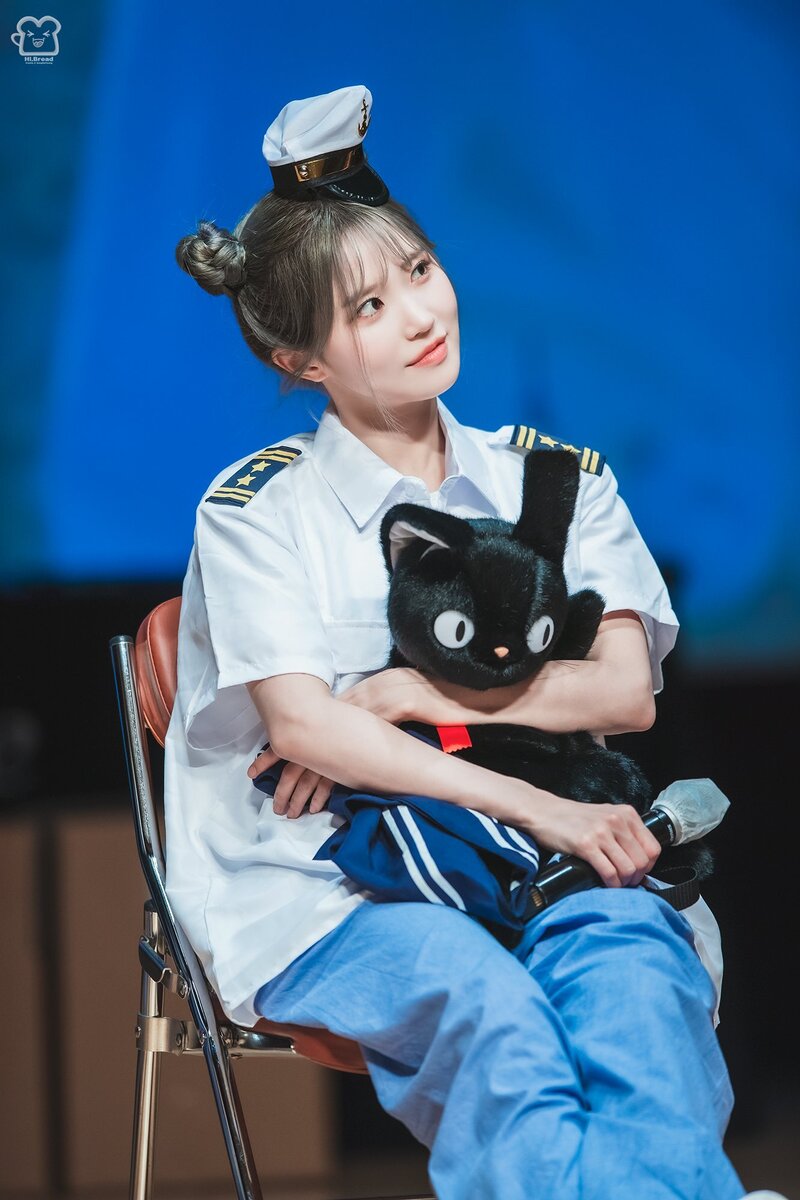 220723 fromis_9 Hayoung - Offline Fansign Event documents 17
