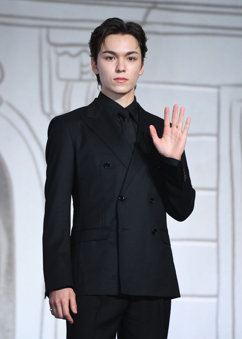 240429 SEVENTEEN Vernon - SEVENTEEN BEST ALBUM '17 IS RIGHT HERE' Press Conference documents 2