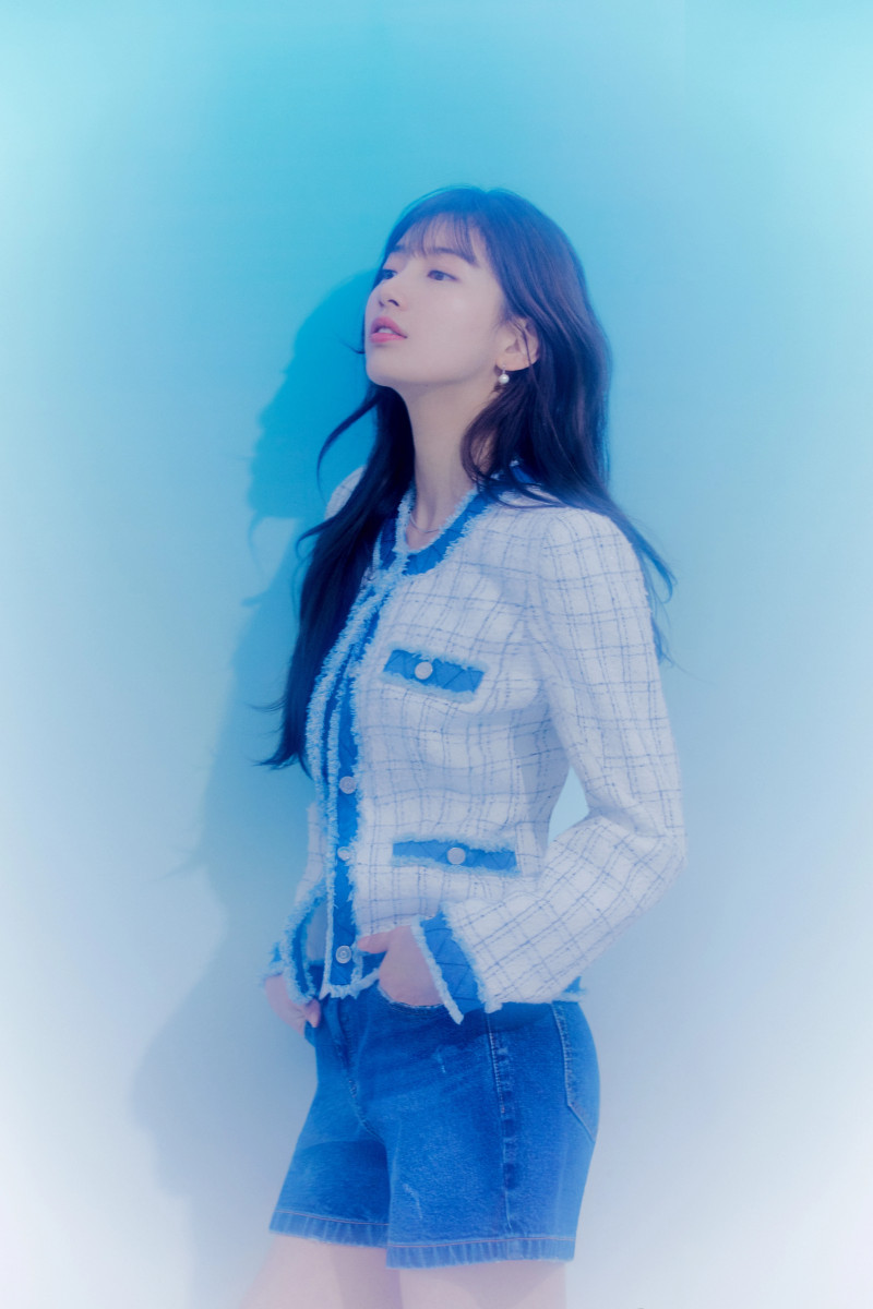 Bae Suzy for Guess Korea 2021 SS Collection documents 6