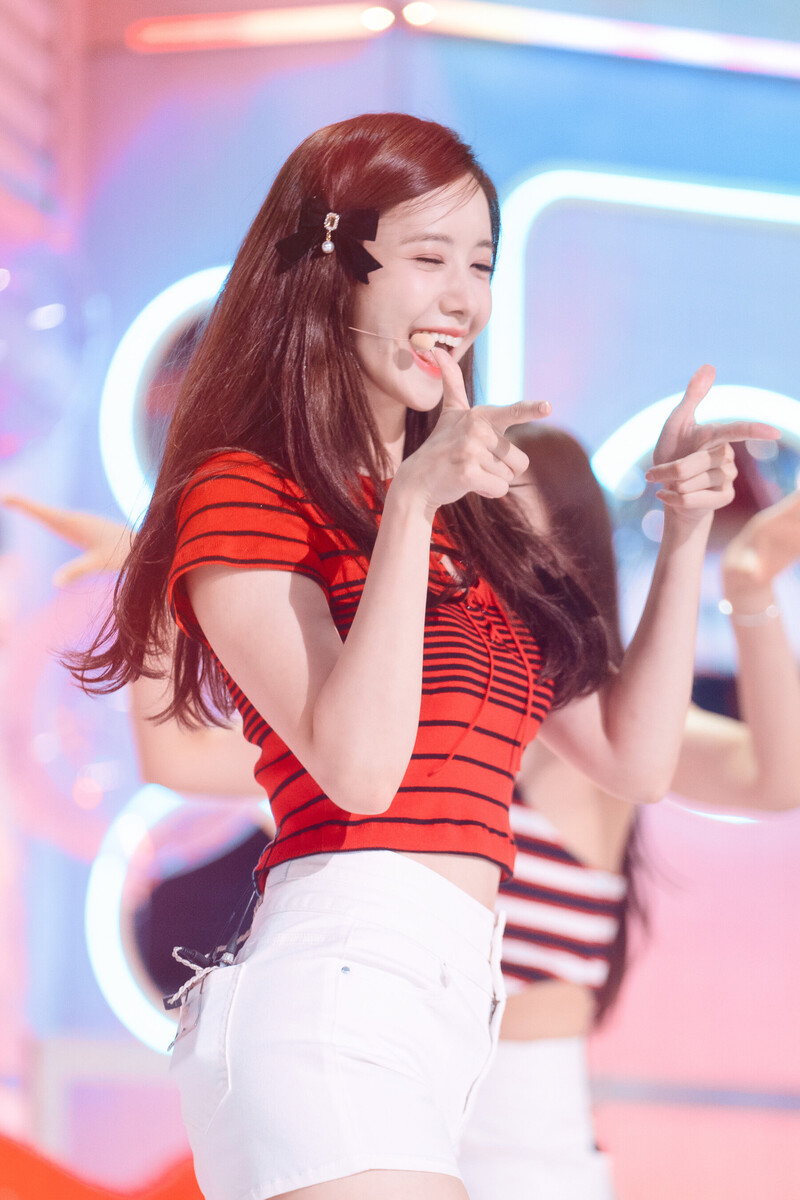 220821 Girls' Generation Yoona - 'FOREVER 1' at Inkigayo documents 10