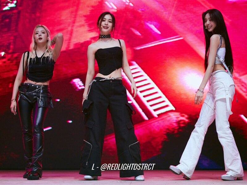 230520 ITZY - Head In The Clouds Festival documents 10