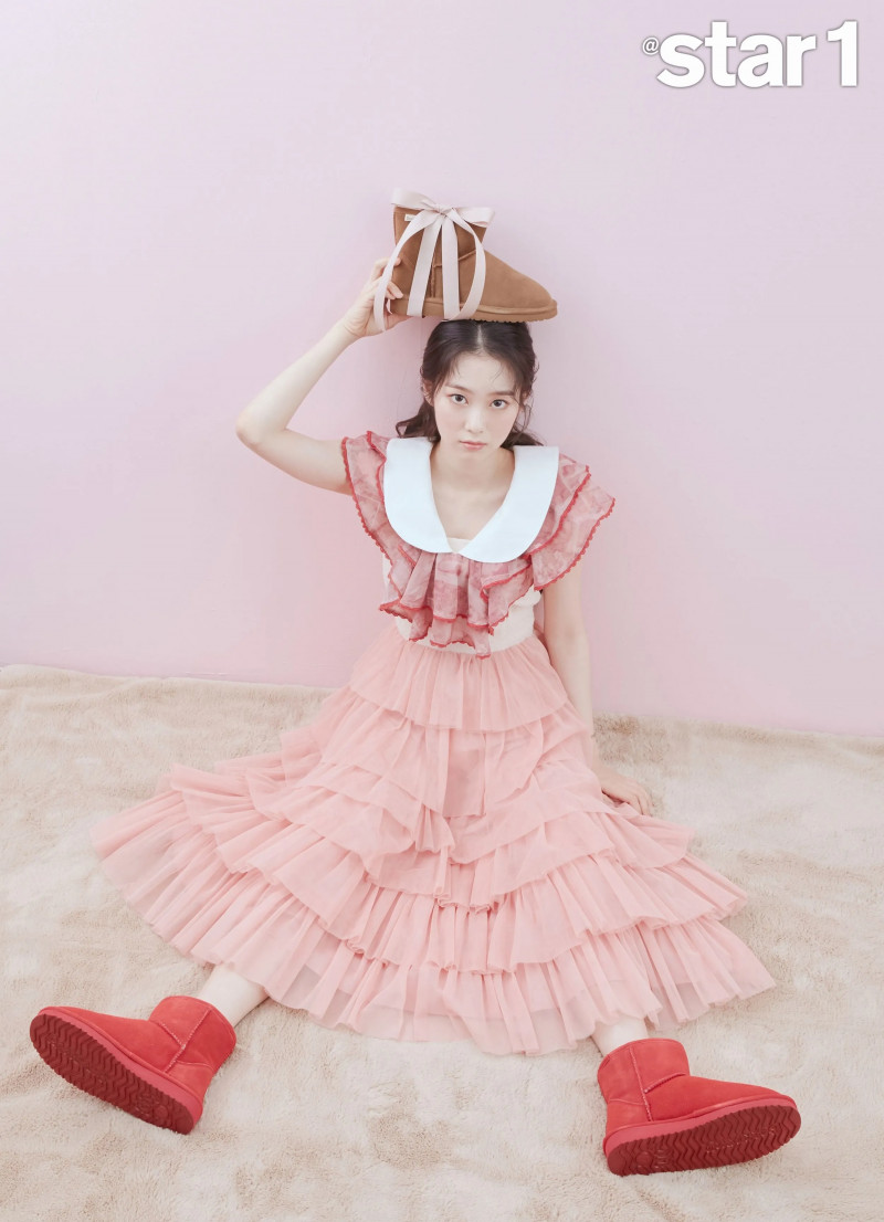 OH MY GIRL Jiho for STAR1 Magazine December 2020 Issue | kpopping