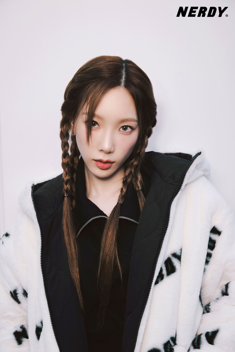 Taeyeon for NERDY 2022 FW Collection documents 6