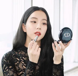 220517 DIOR Beauty IG Update-  DIOR F/W 22 Fashion Show Behind The Scenes With JISOO