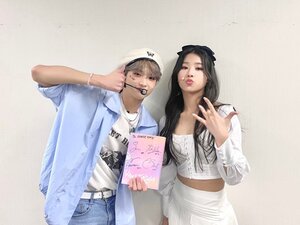 220220 - Rocking Doll Twitter Update with Roa and Dongpyo
