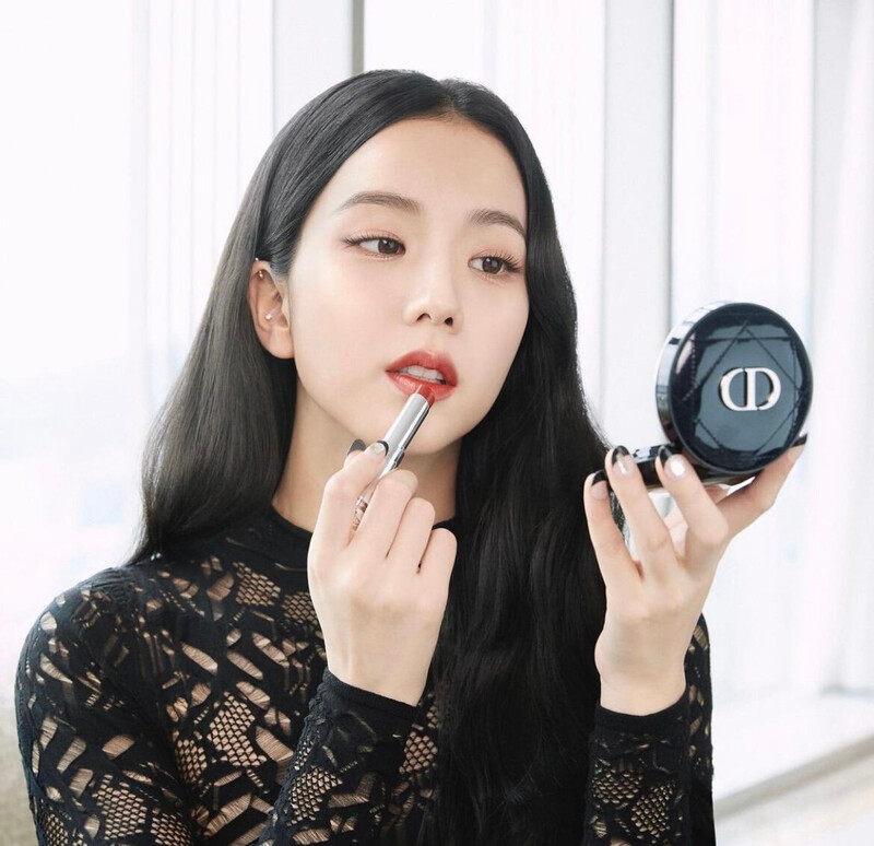 220517 DIOR Beauty IG Update-  DIOR F/W 22 Fashion Show Behind The Scenes With JISOO documents 1