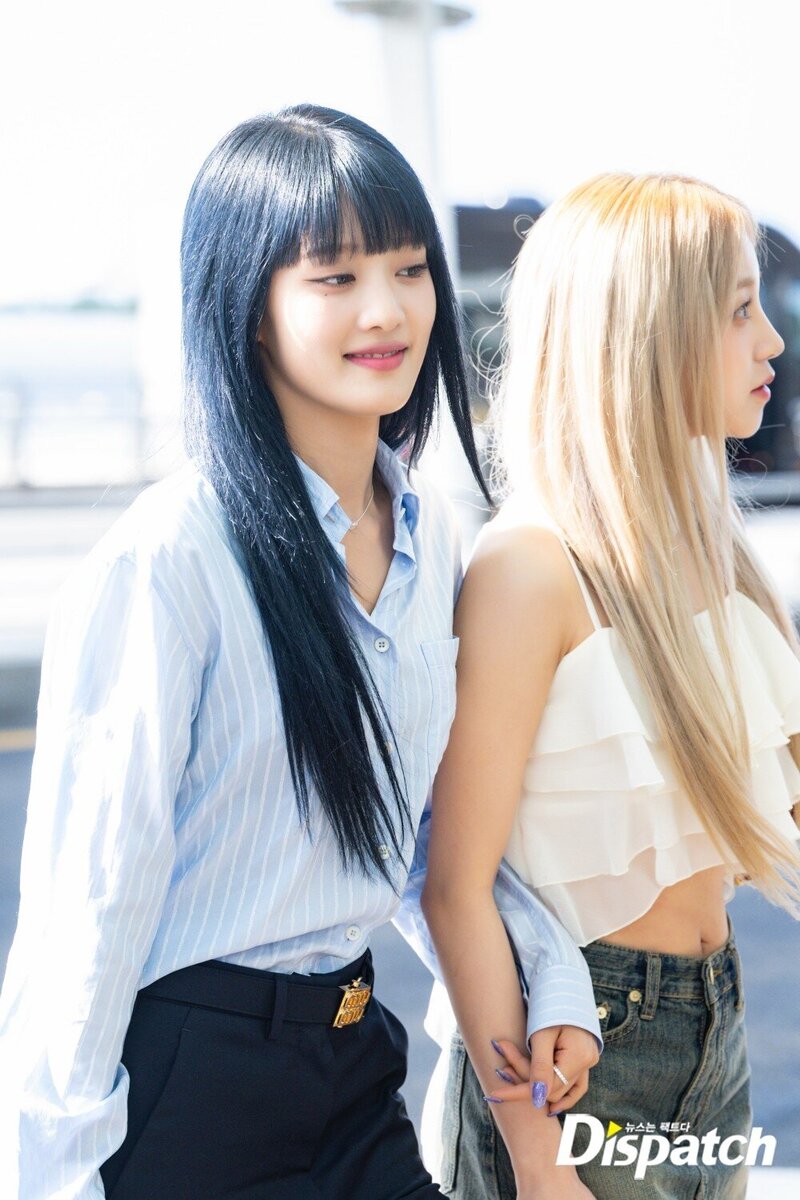 230609 (G)I-DLE Minnie at Incheon International Airport documents 4