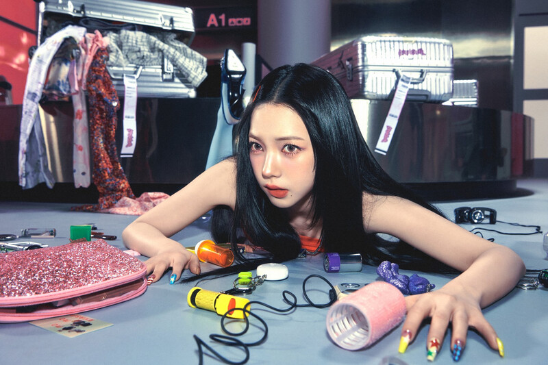 aespa - Japan Debut Single ‘Hot Mess’ Concept Photo documents 6