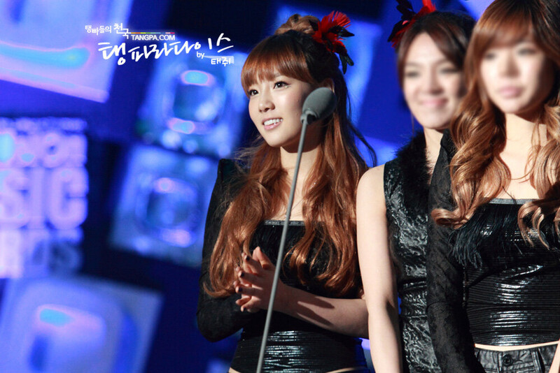 091216 Girls' Generation Taeyeon at the 2009 Melon Music Awards documents 3