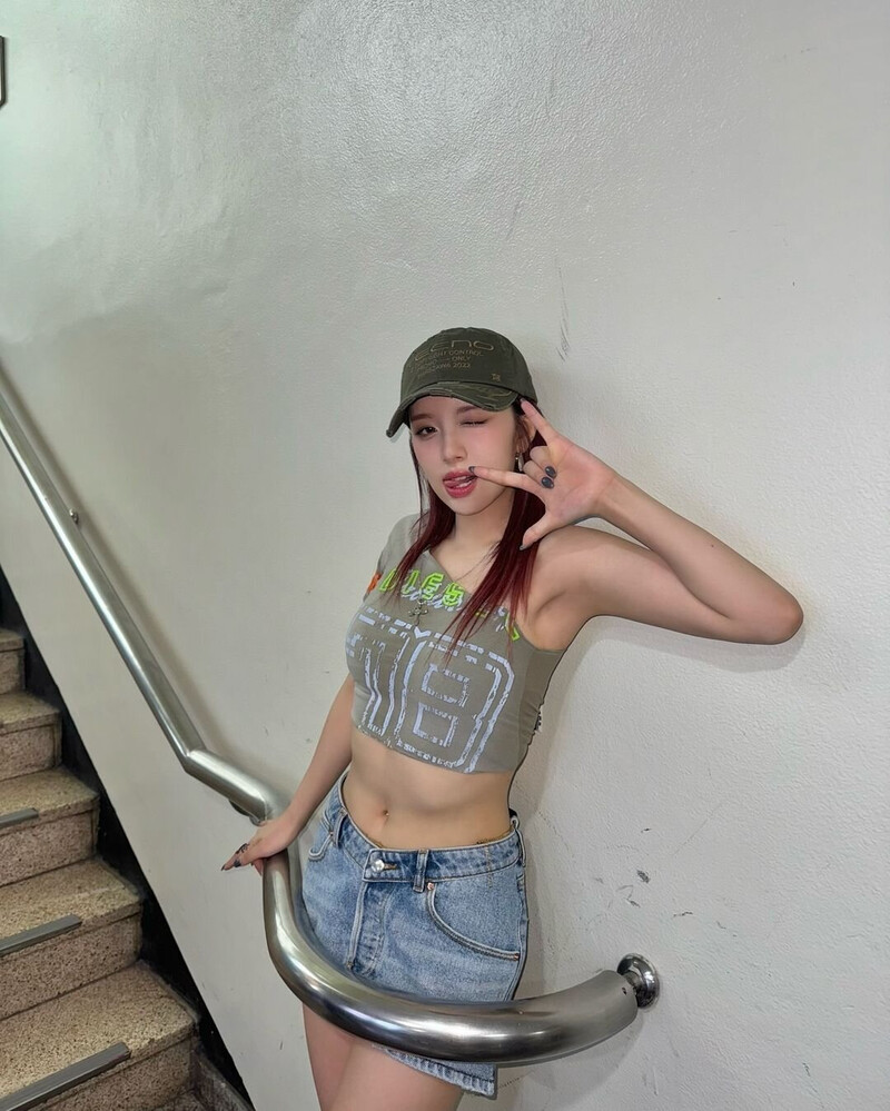 240705 WOOAH instagram update with LUCY documents 1