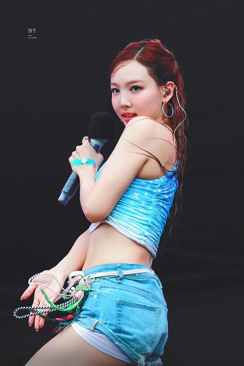 240707 TWICE Nayeon - Waterbomb in Seoul Day 3 documents 1