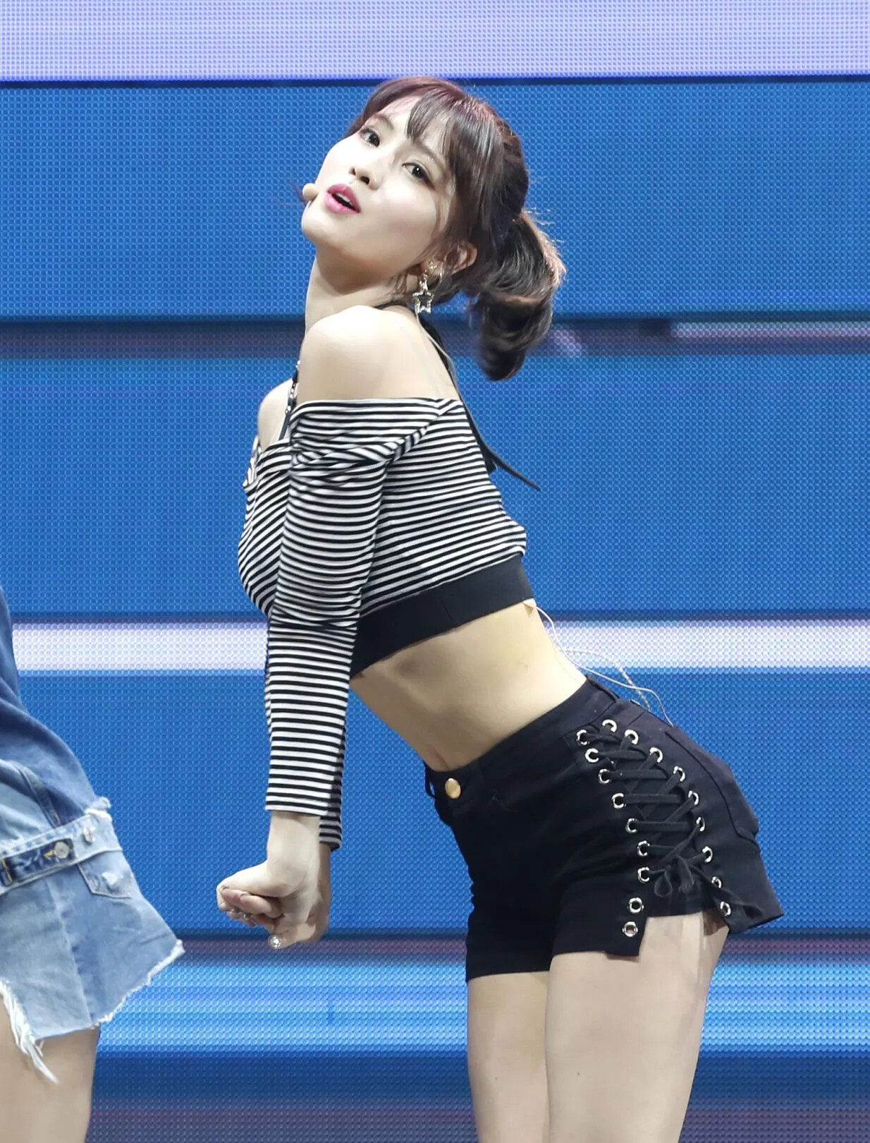 TWICE Likey Showcase