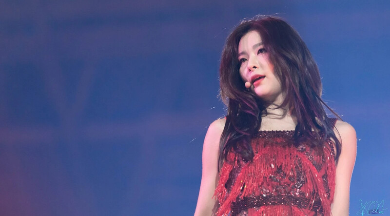 191123-24 La Rouge Day 1 & 2 - Red Velvet Seulgi documents 5