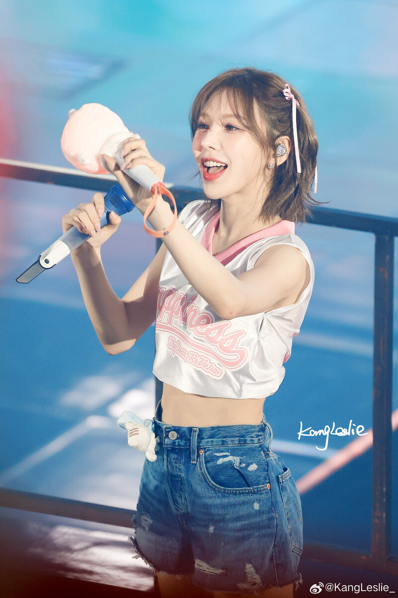 240802 Red Velvet Wendy - Fan-Con Tour 'Happiness : My Dear, ReVe1uv' in Seoul Day 1 documents 4