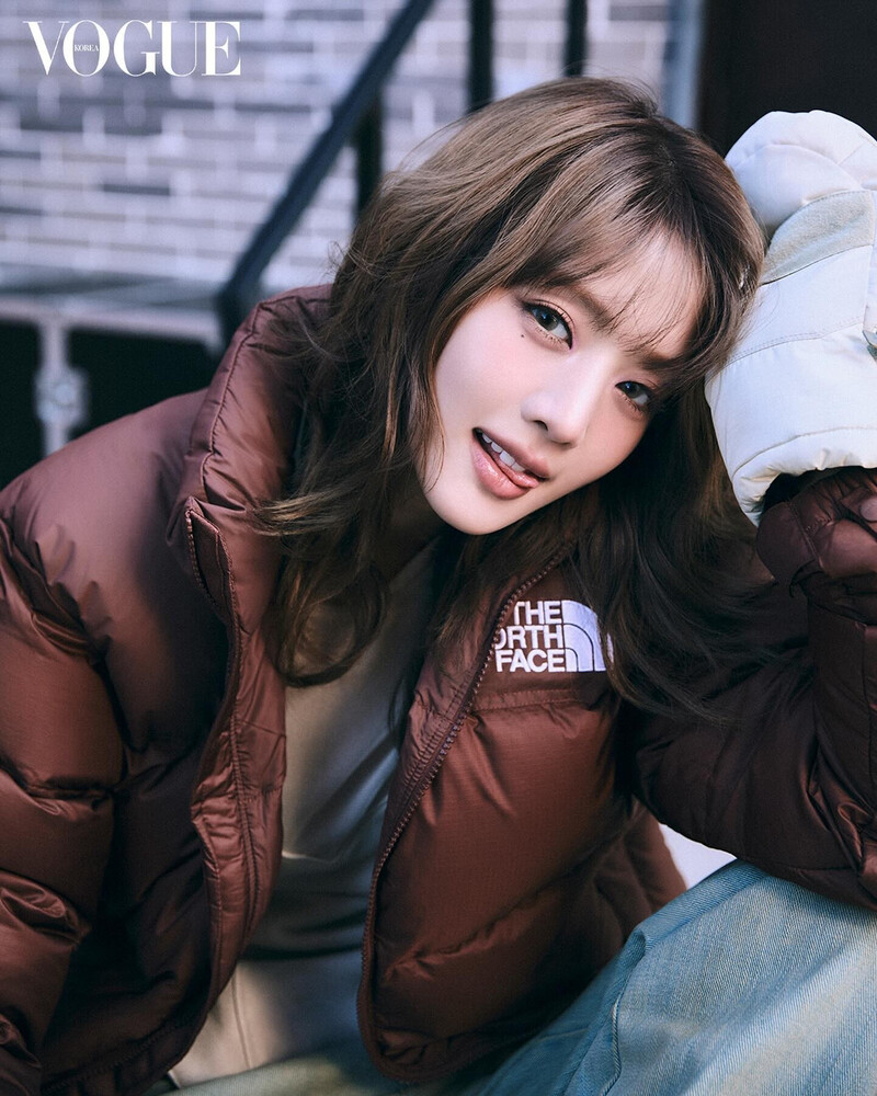 MINNIE x The North Face for Vogue Korea documents 1