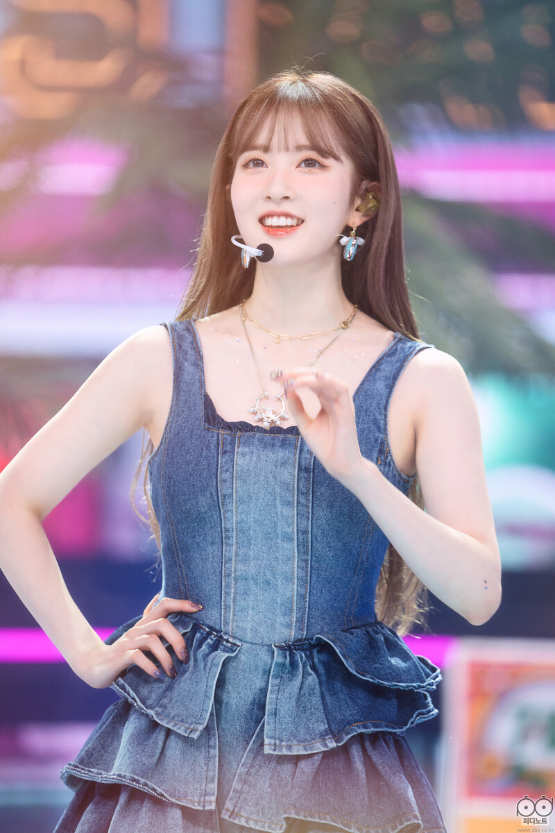 220724 STAYC Sieun - 'BEAUTIFUL MONSTER' at SBS Inkigayo documents 3