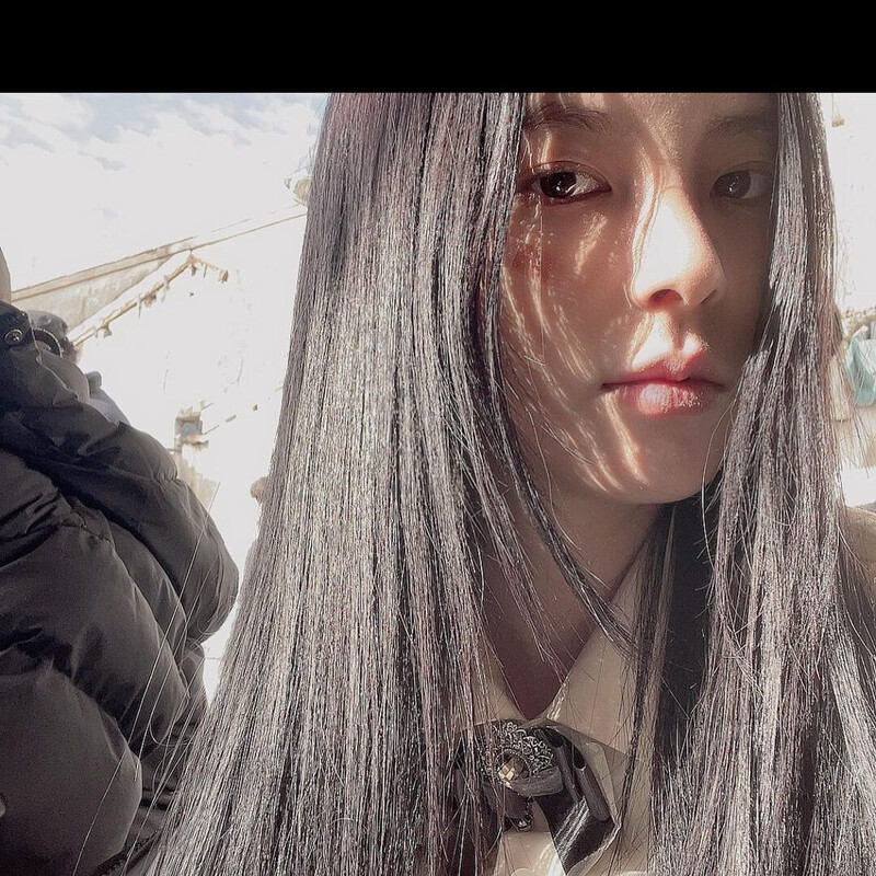 230401 Shin Suhyun Instagram Update documents 7