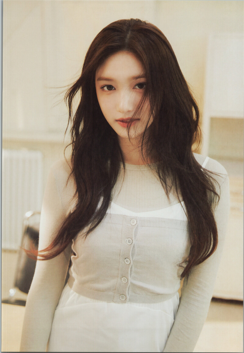 IVE - Mini Album 'I'VE MINE' (Scans) documents 6