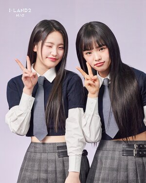 I-LAND2 Behind Photo Unreleased Collection - Kim Sujung & Kim Minsol